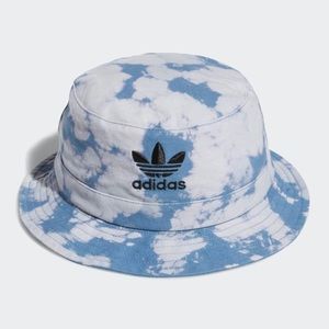 NWT Adidas Originals Reverse Dye Bucket Hat